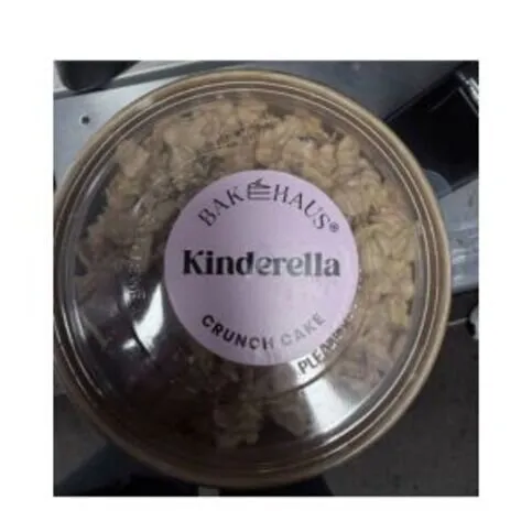 Bak Haus Kinderella Crunch Cake