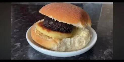 ROLL & BLACK PUDDING & POTATOE SCONE