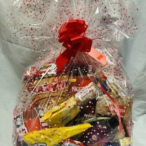 Female Girls Hamper No Alcohol (products may vary inside)