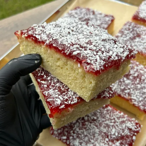 Jammie Coconut Cake 