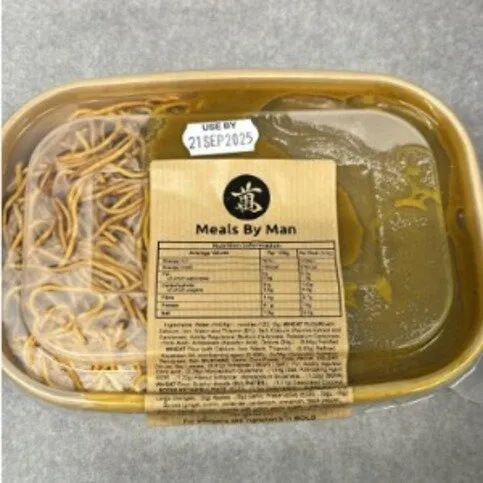 Meals by Man Noodles N Curry Sauce with Onion