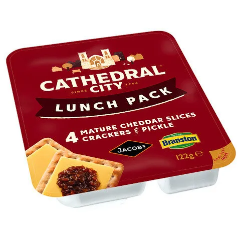 Cathedral City 4 Mature Cheddar Slices Crackers & Pickle 122g