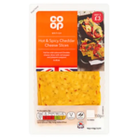 Co Op Hot & Spicy Cheddar Slices 130g