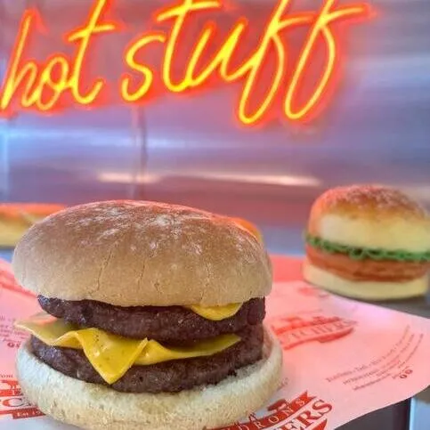 8oz Steakburger With Cheese