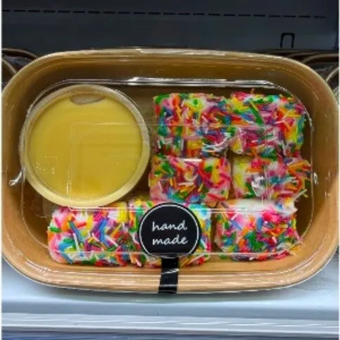 AJ Cake Box - Old Skool & Custard