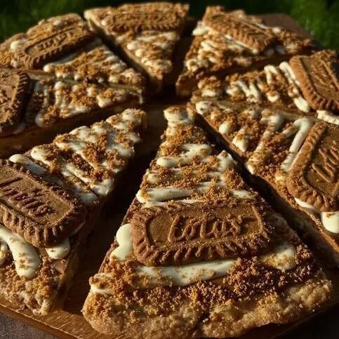 Baked House - Biscoff Cookie Pizza