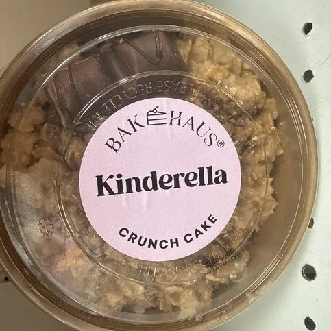 Bak Haus Kinderella Crunch Cake