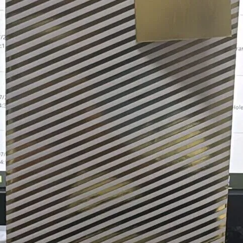 BOTTLE GIFT BAG GOLDEN LINES