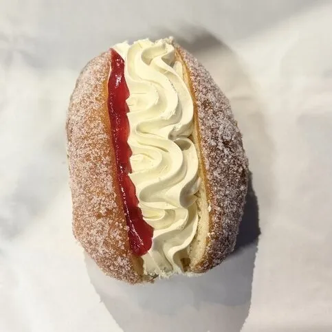 Cream Finger