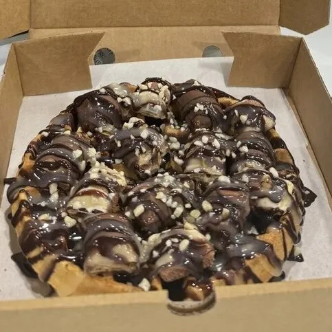 Fancy Ah Ferrero - Waffle