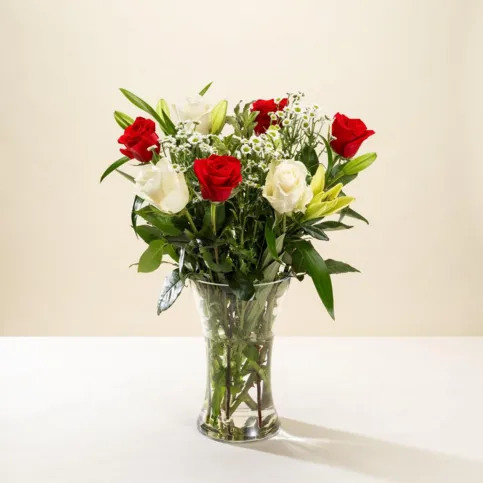 M Rose & Lily Bouquet