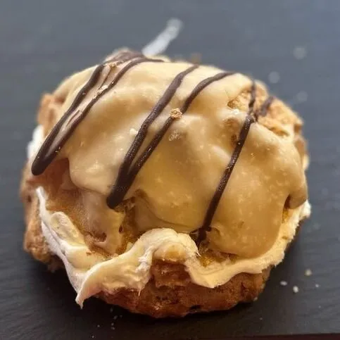 Synthetic Cream Coffee Choux Bun