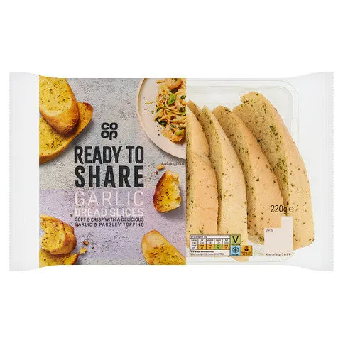 Co Op 8 Garlic Slices 220g