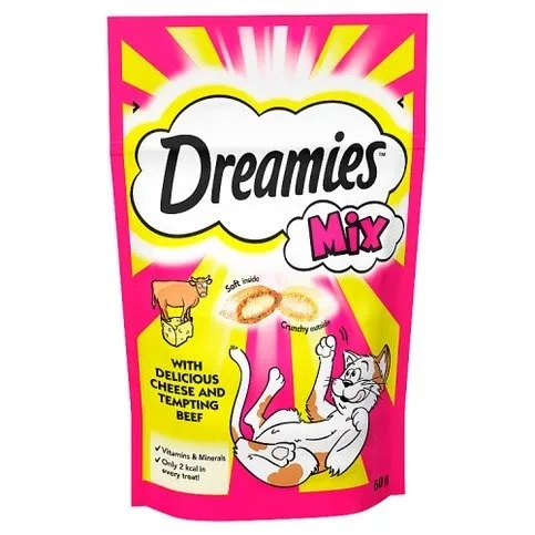 Dreamies Mix Adult Cat Treats with Delicious Cheese and Tempting Beef 60g